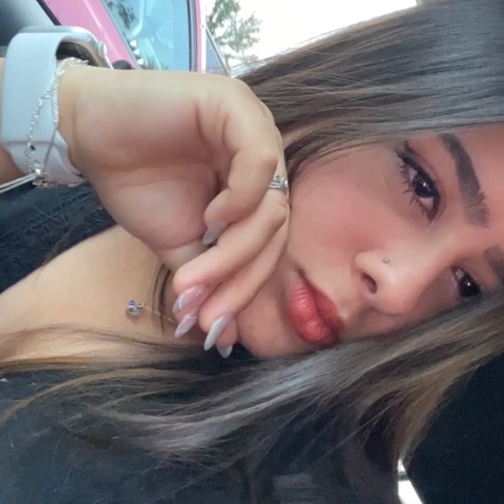 Meet your Posher, Beatrice